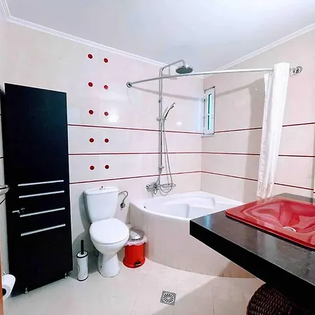 Апартаменты Georgia Centre Flat - 10 Min From The Ретимно