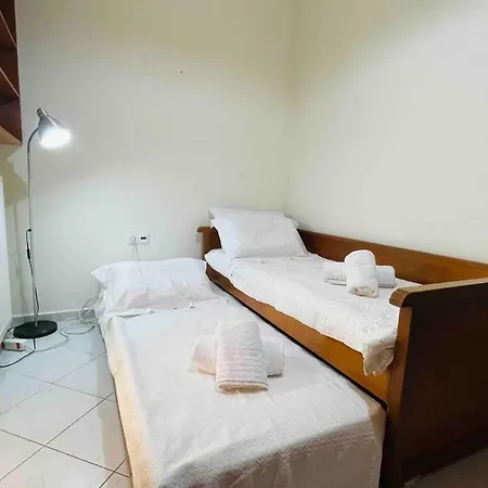 Апартаменты Georgia Centre Flat - 10 Min From The Ретимно