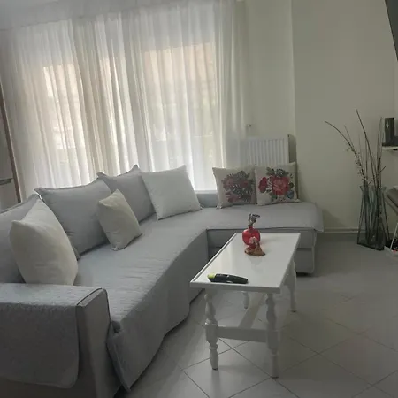 Apartamento Georgia Centre Flat - 10 Min From The Rétino
